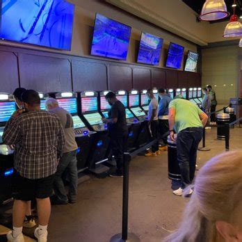hollywood sportsbook indiana.